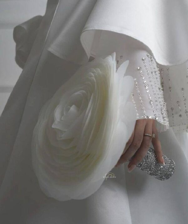 Gorgeous Moder Bridal Bouquet - Image 2