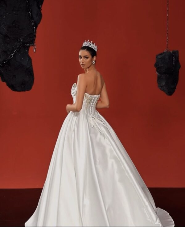 Vintage Strapless Wedding Dress