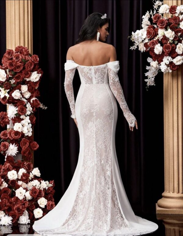 Elegant Off Shoulder Lace Mermaid Tail Wedding Dress - Image 4