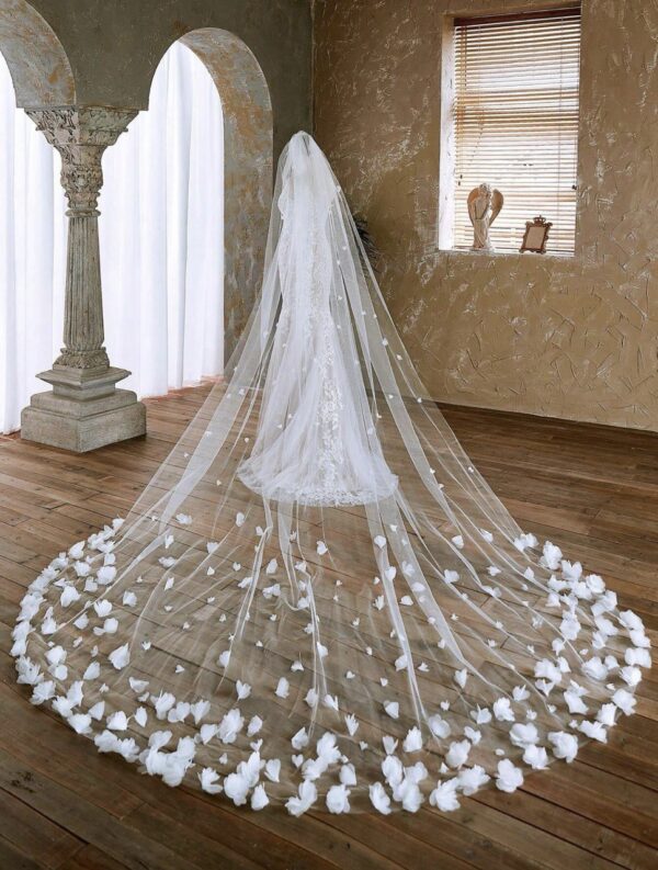 Single Layer Wedding Veil, High-End Handmade White Flower